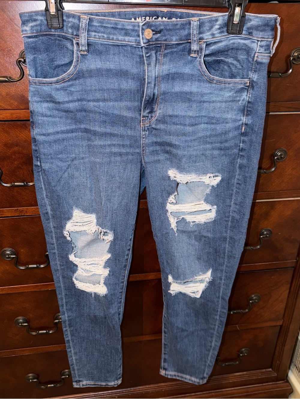 American Eagle Distressed Jeggings - Medium Blue